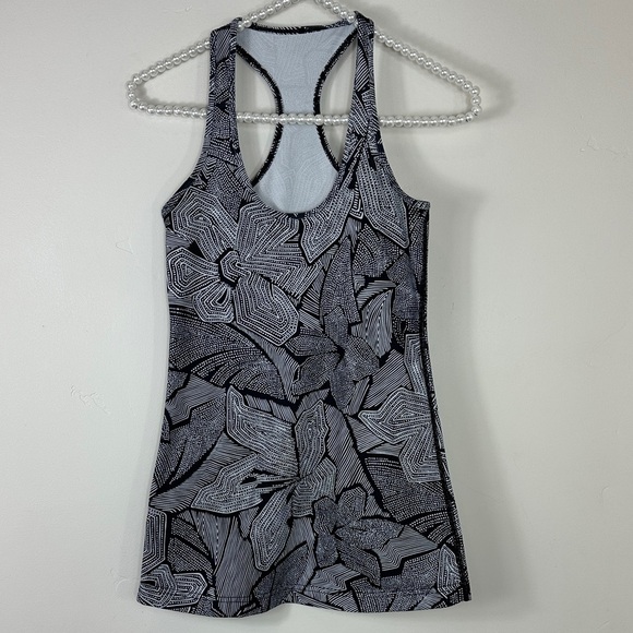 Lululemon Cool Racerback Dottie Tribe White & Black Tank Top 6 - Picture 2 of 9